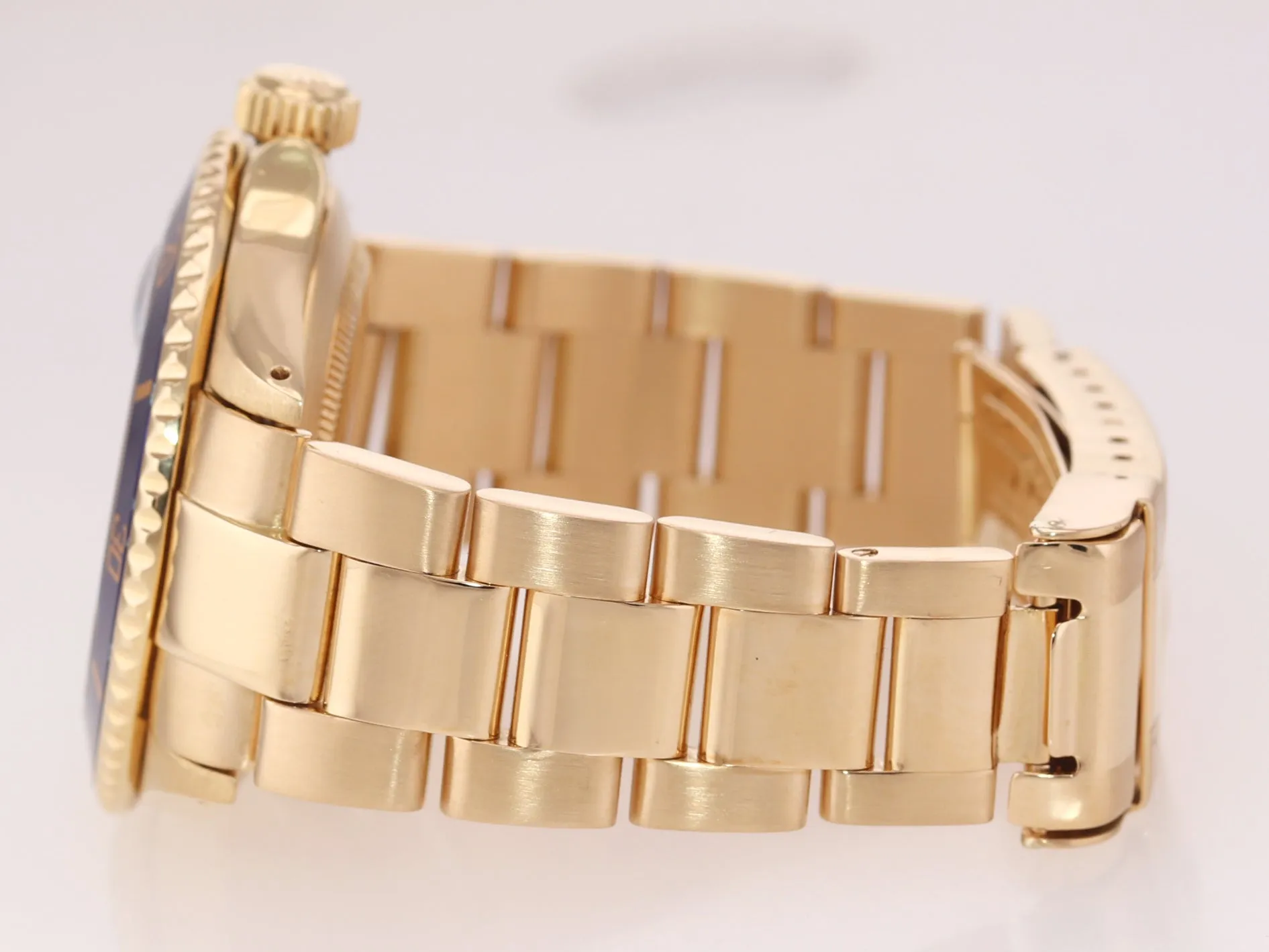 Rolex Submariner Date 16808 18k Yellow Gold Blue Dial 40mm Oyster Watch Box