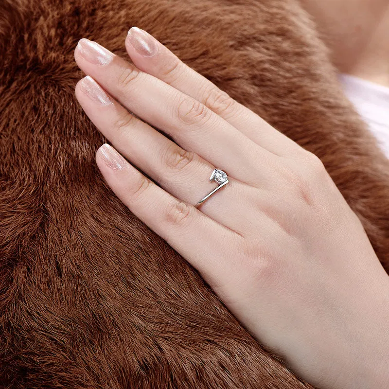 Round Cut Moissanite Diamond Solitaire Ring