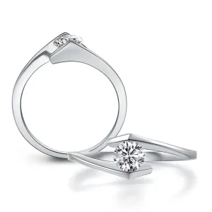 Round Cut Moissanite Diamond Solitaire Ring