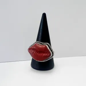 Sealed With a Kiss Ring in Sterling Silver / Red Jasper / Size 9