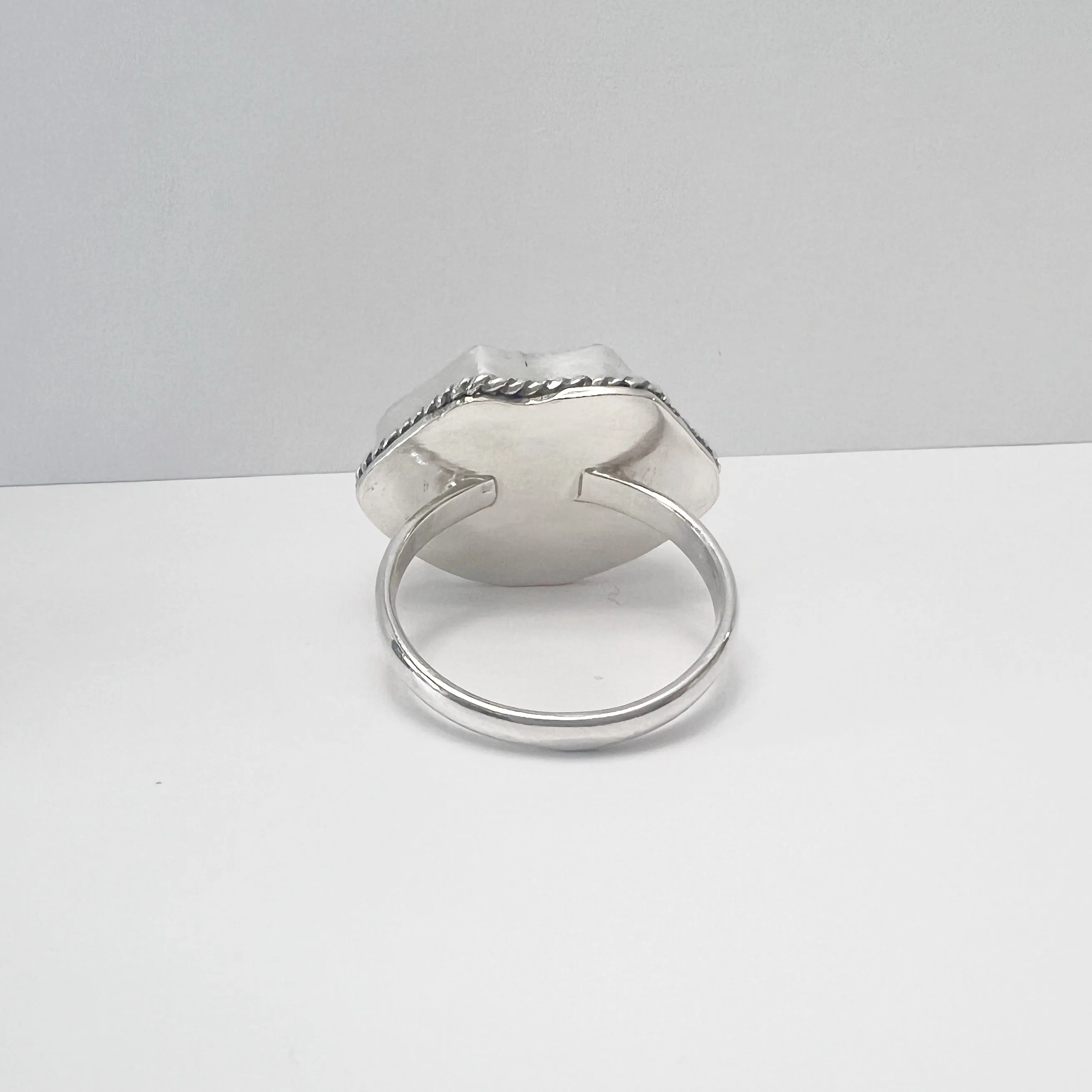 Sealed With a Kiss Ring in Sterling Silver / Red Jasper / Size 9
