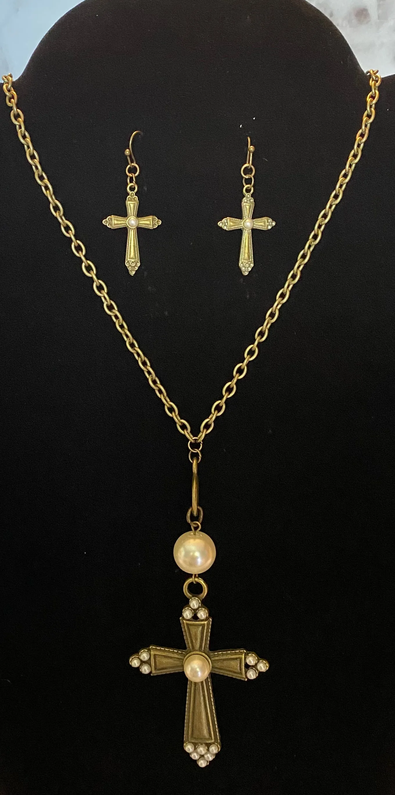 Seasons - Vintage Gold & Pearl Jewelry (Gina B's)