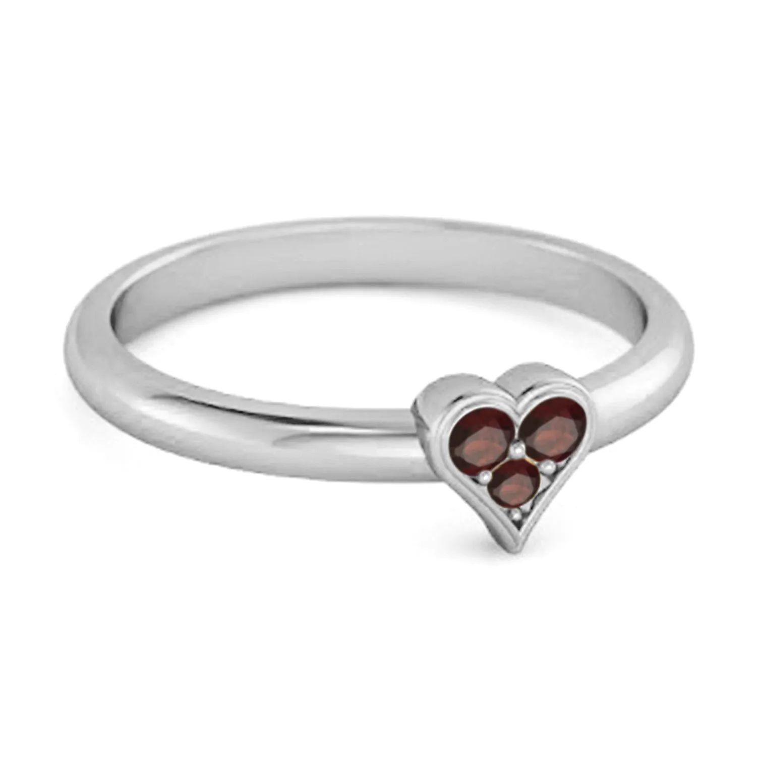 Sparkling Heart Shaped 0.60 Ct Garnet 925 Sterling Silver Ring
