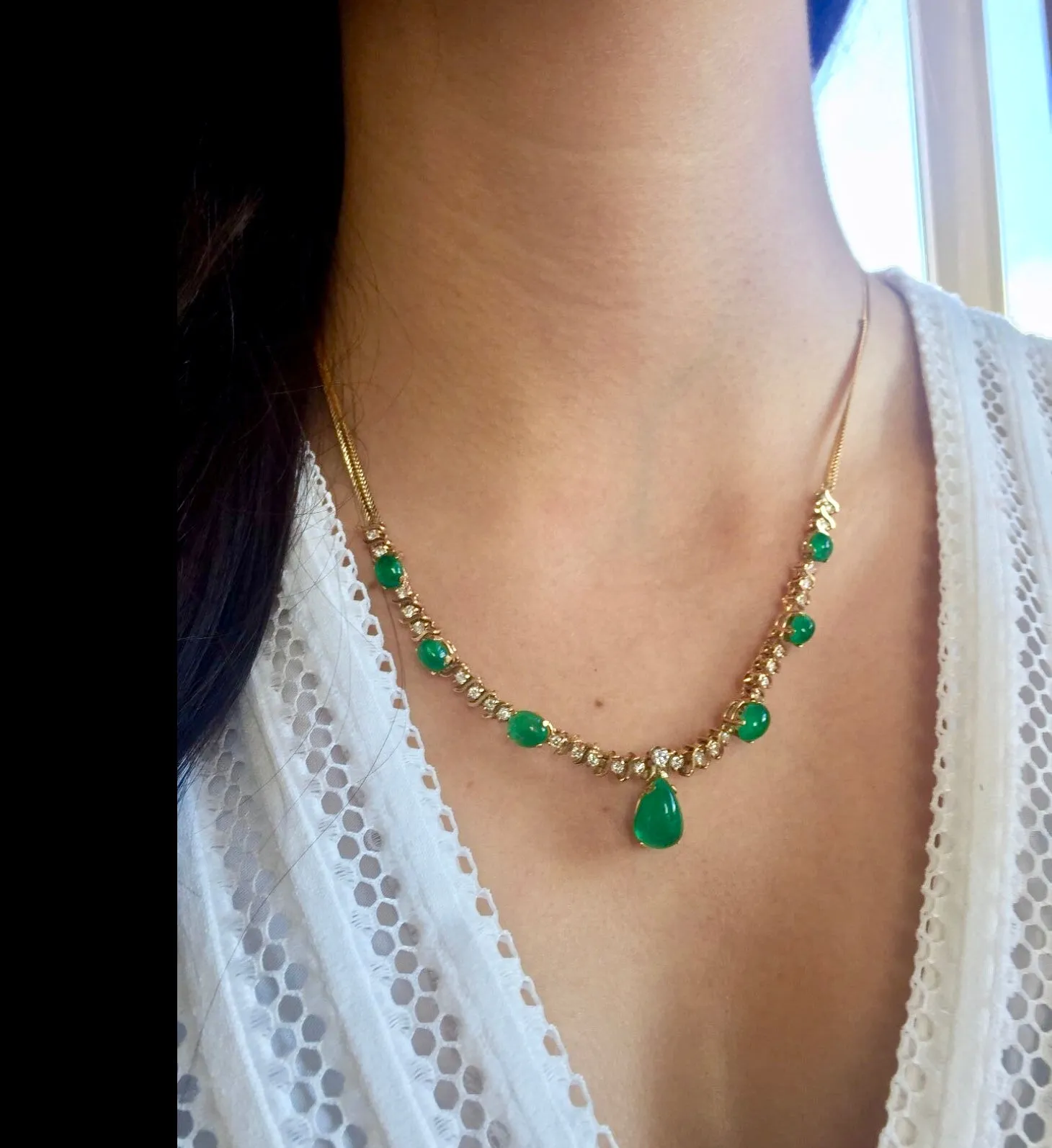 Suite Colombian Emerald Diamond Necklace and Earrings