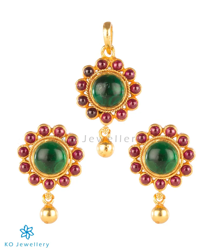 The Charchita Silver Pendant Set(Green/Red)