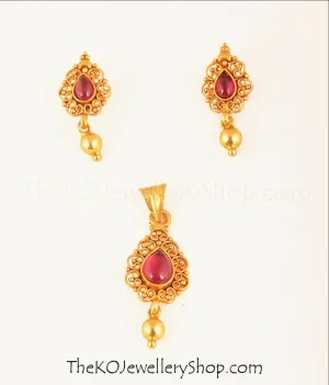 The Rishit Silver Pendant Set (Red)
