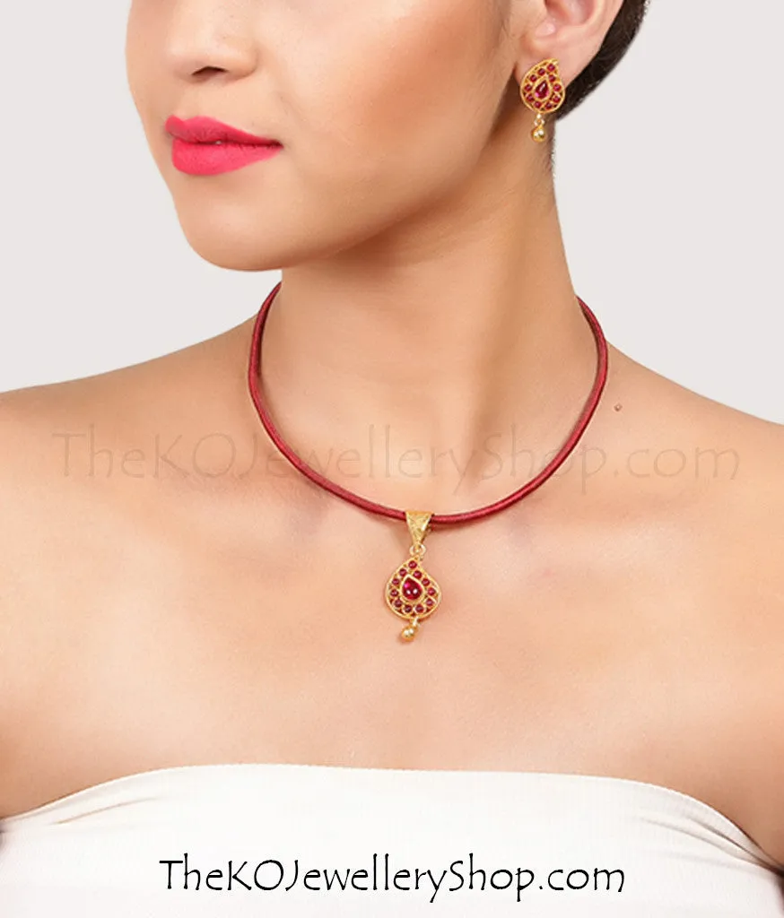 The Shobita Silver Paisley Pendant Set