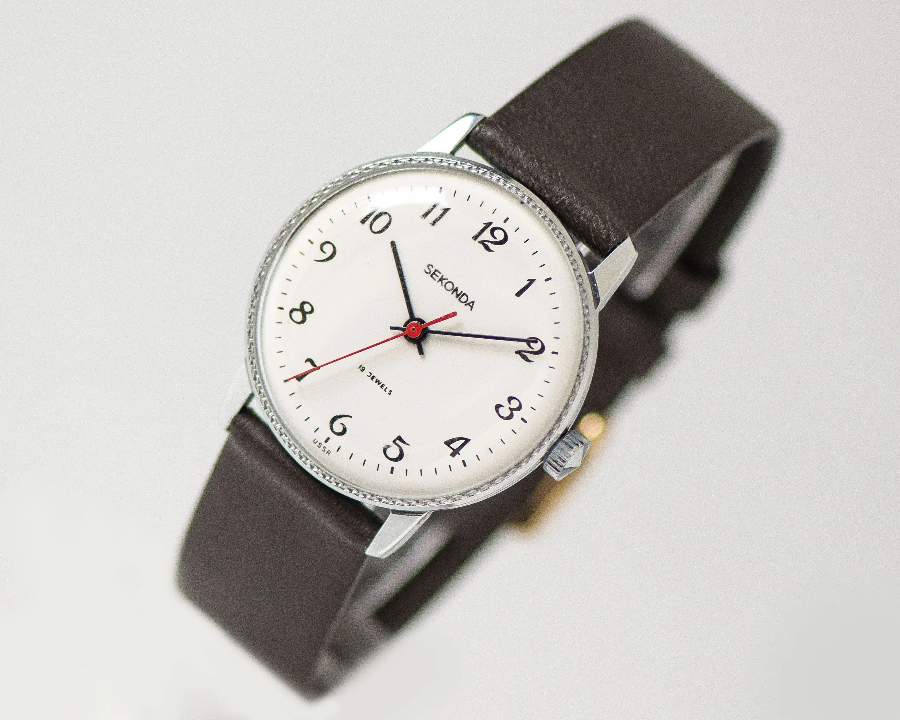 Tomboy watch minimalist, classical men women watch Sekonda, very good condition wristwatch, boyfriend's watch gift, new luxury leather strap