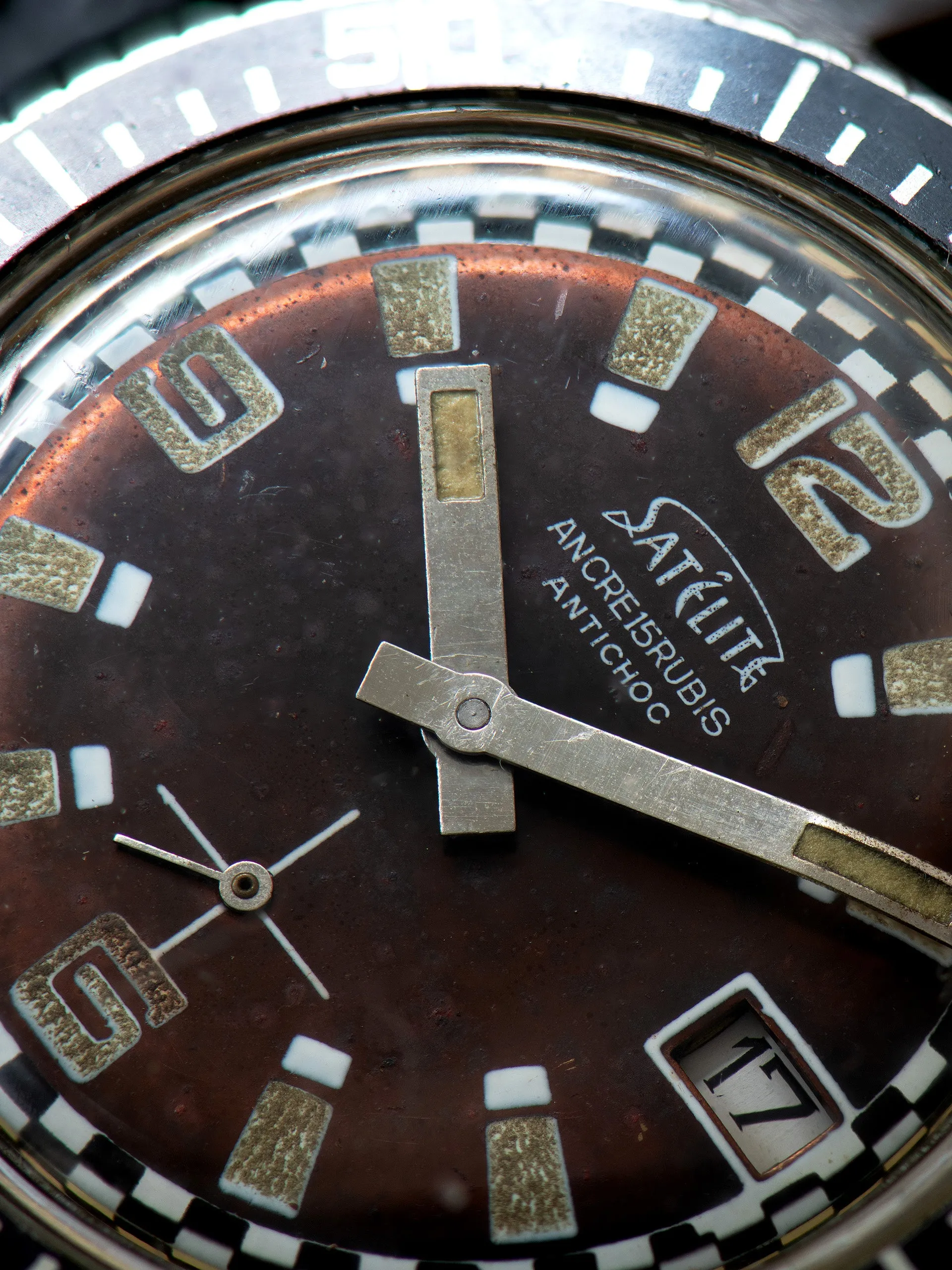 Tropical 1960s Satelite Skin Diver