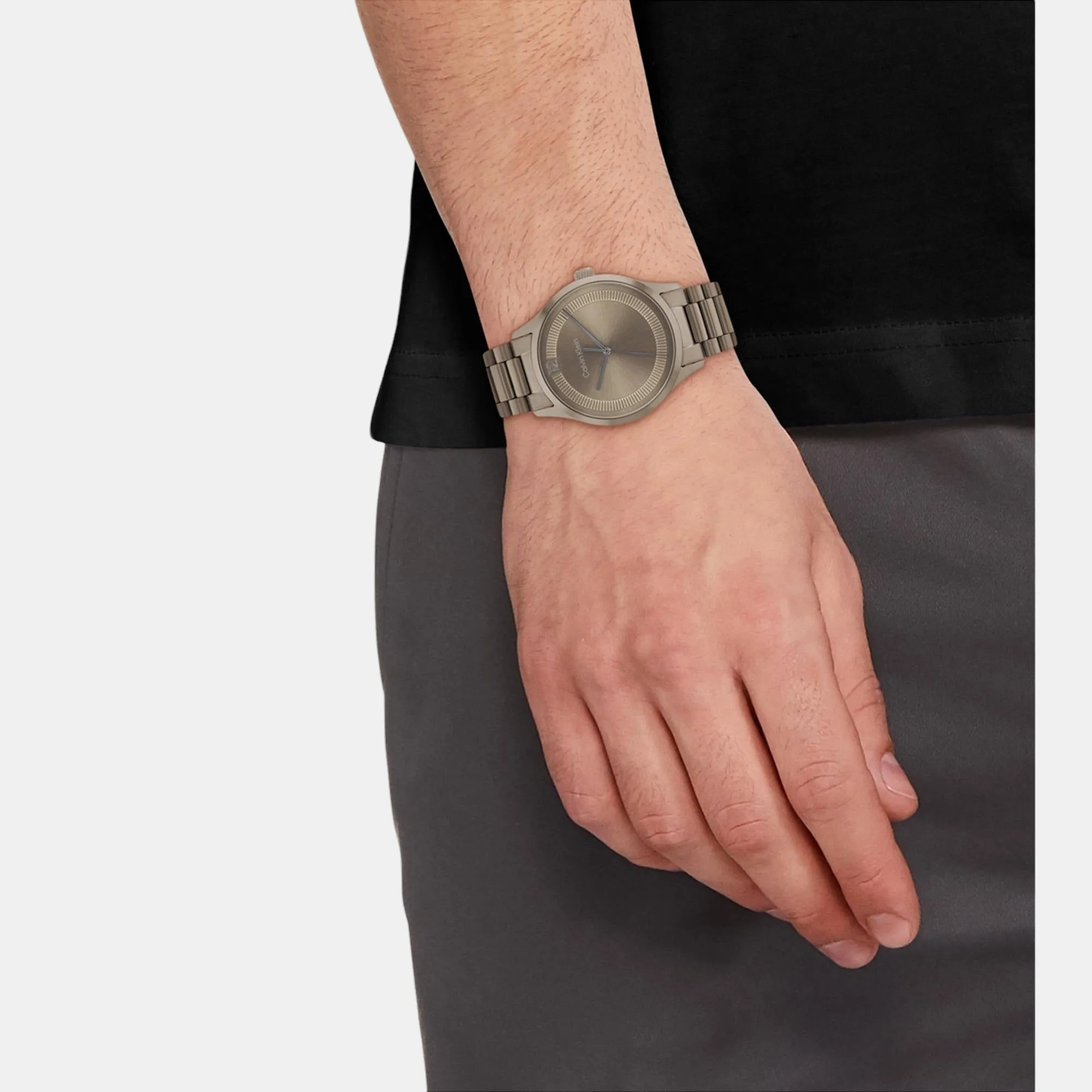 Unisex Analog Stainless Steel Watch 25200228