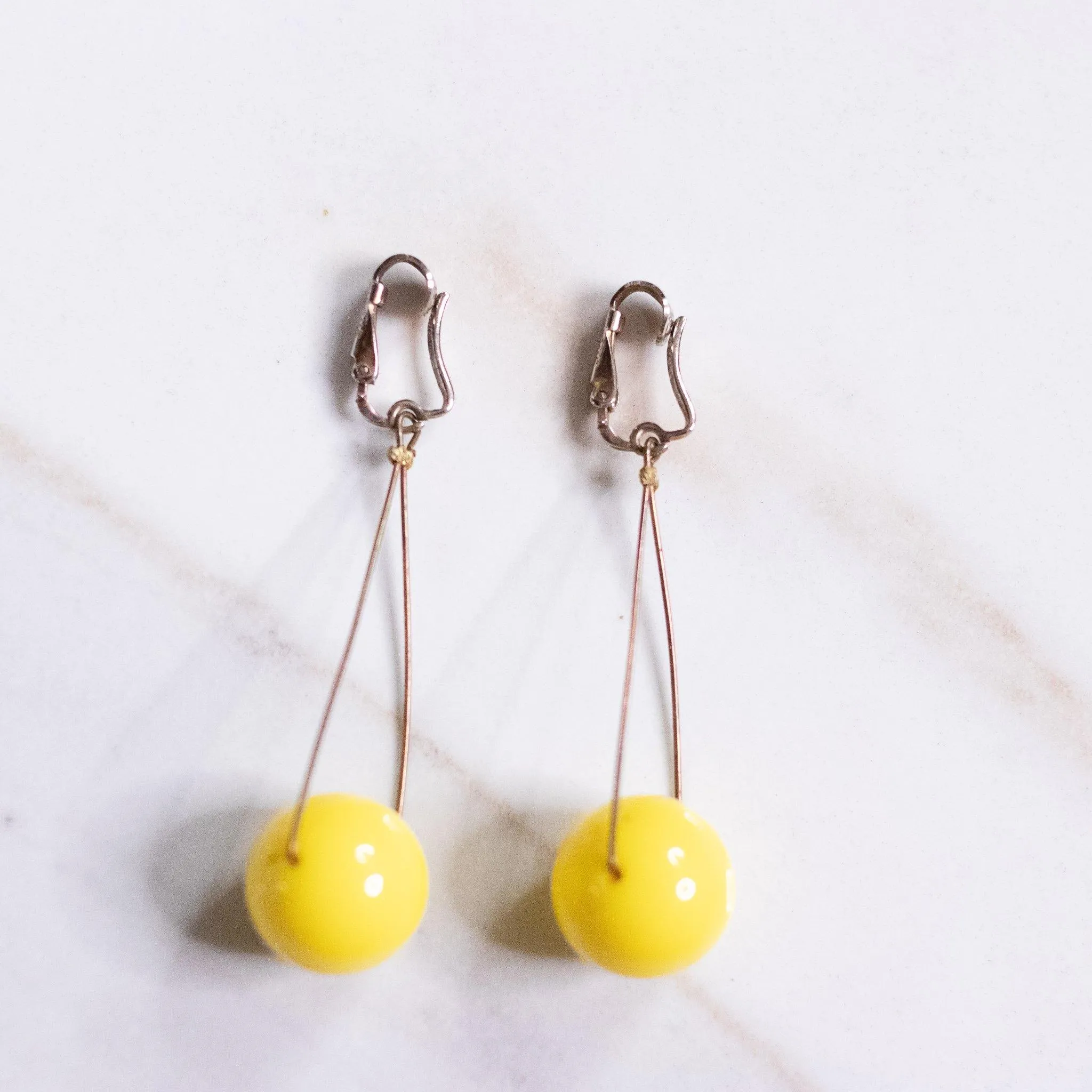 Vintage Retro Mod Yellow Bubble Bead Dangling Statement Earrings