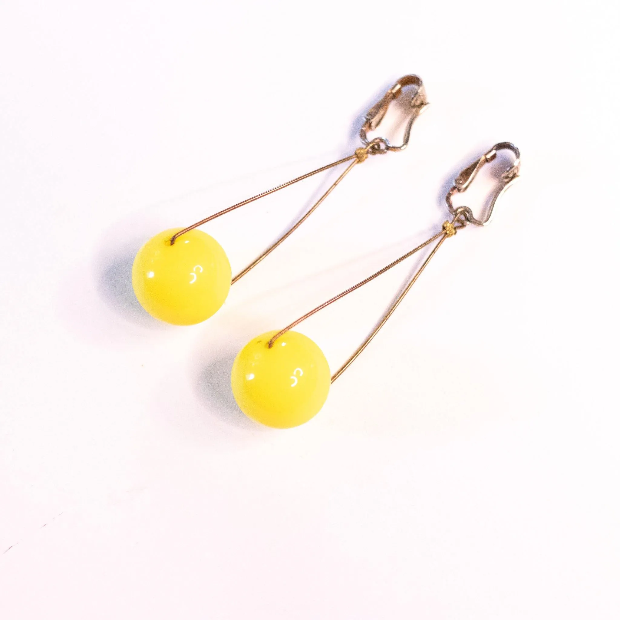Vintage Retro Mod Yellow Bubble Bead Dangling Statement Earrings