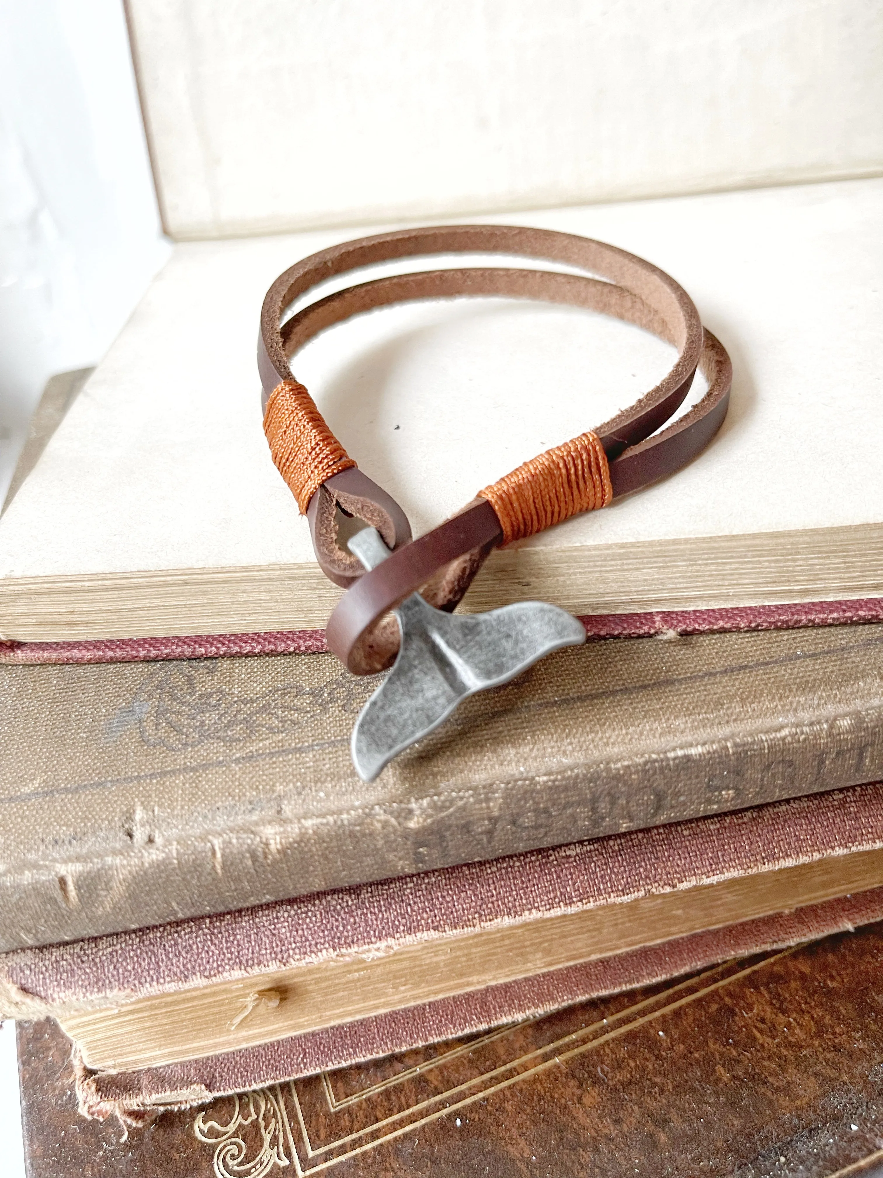 Whale Tail Cowhide Leather Bracelet - Brown - HALF OFF