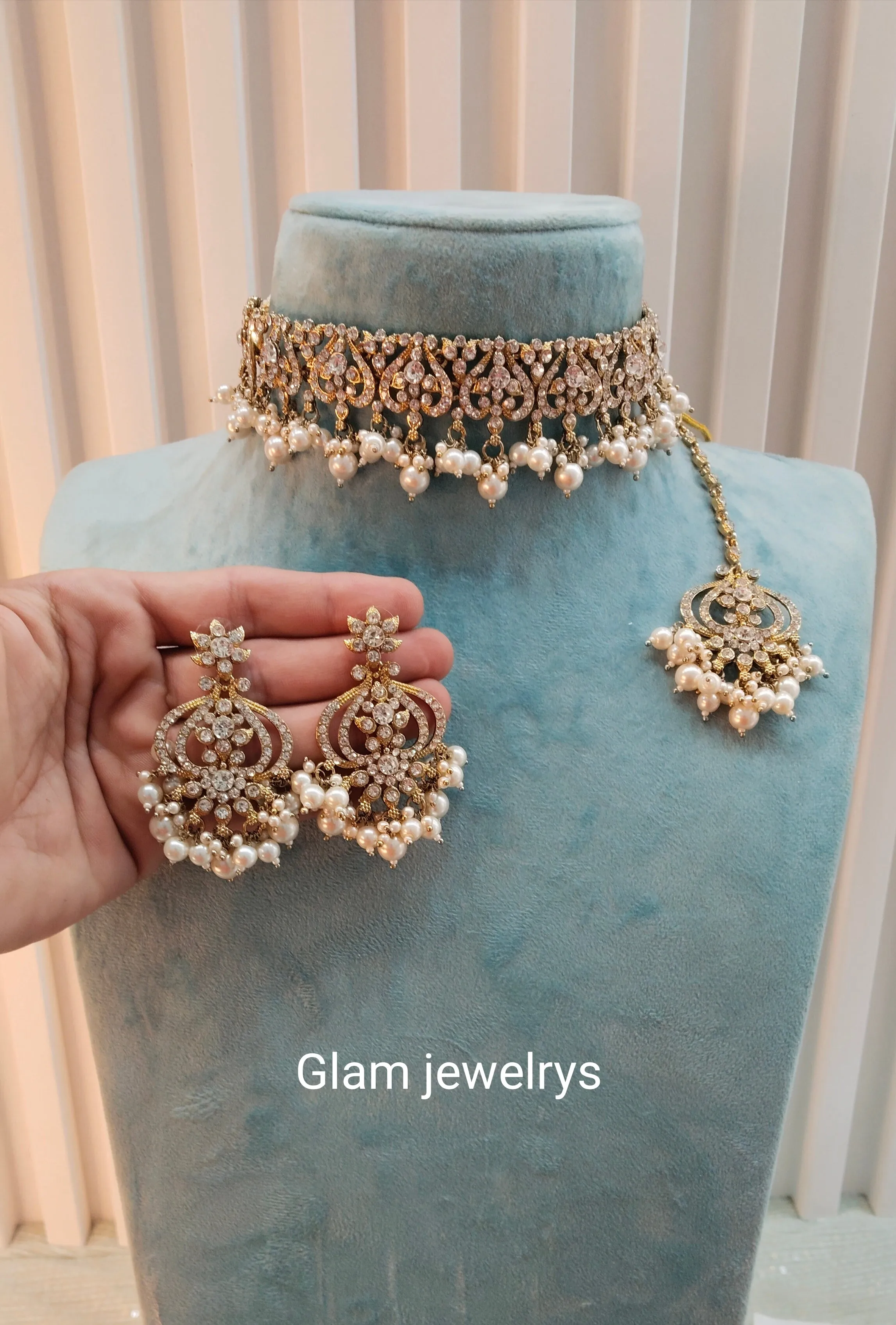 White Antique Gold Choker Indian Jewellery Ricky Set