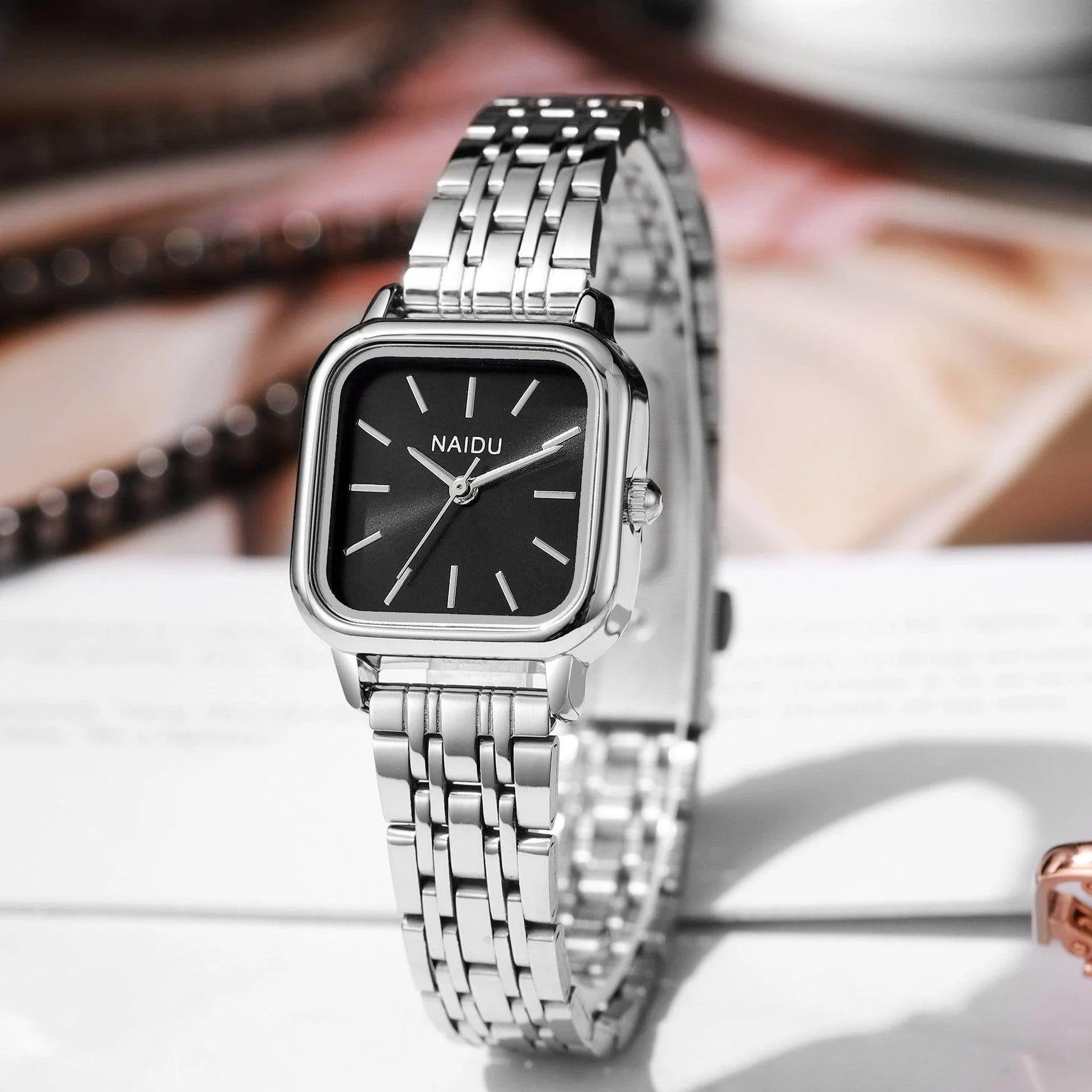 Women's Minimalist Quartz Watch