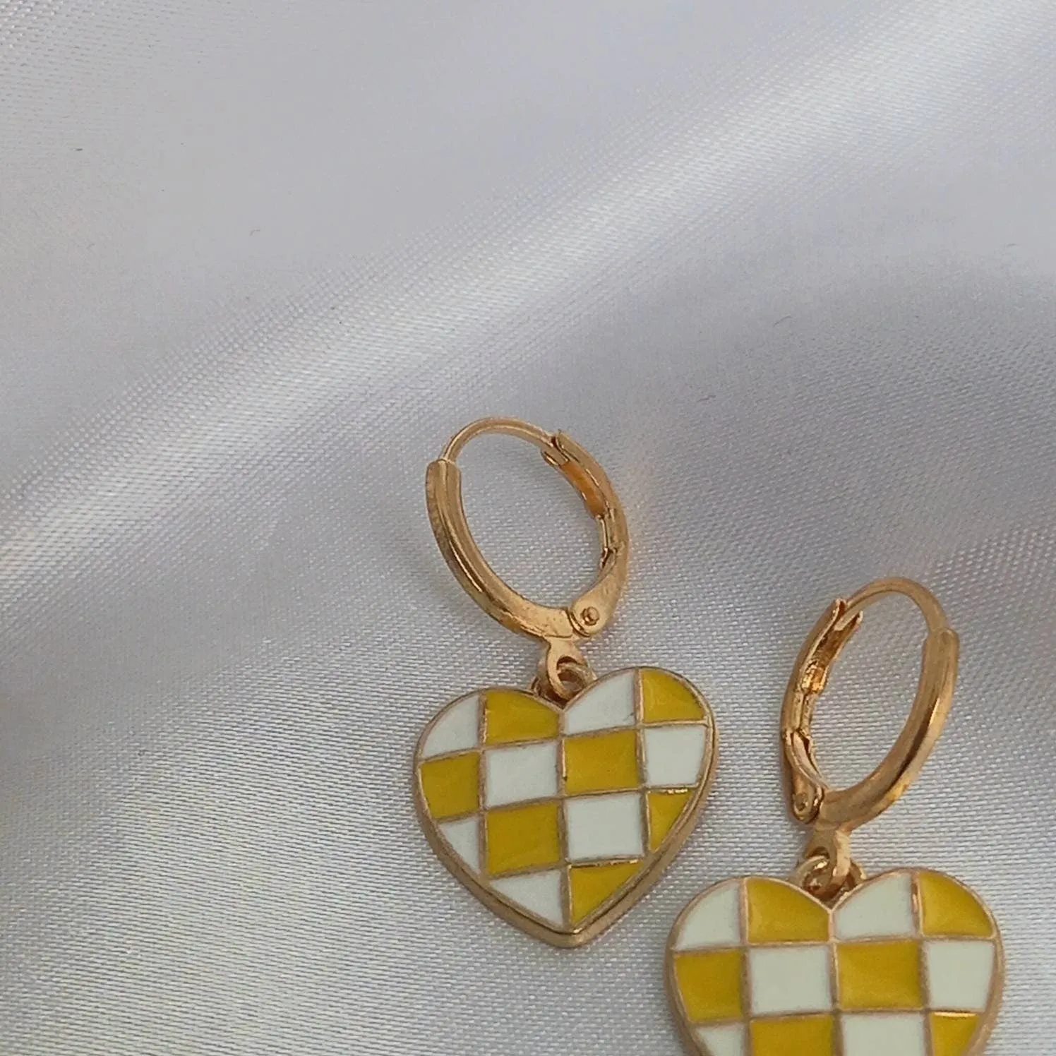 Yellow & White Retro Heart Drop Earrings - Yellow Heart Earrings In The UK,70's Style Earrings,Vintage Style,Yellow Checkered Jewellery,Gold